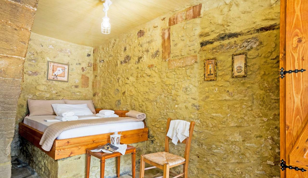 Petrakis Cretan Homes * Kissamos