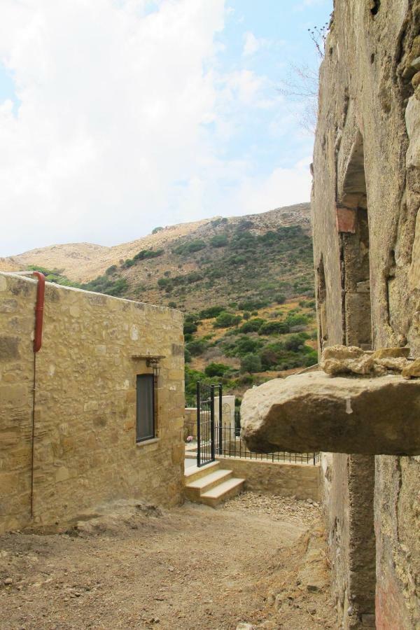 Petrakis Cretan Homes * Kissamos