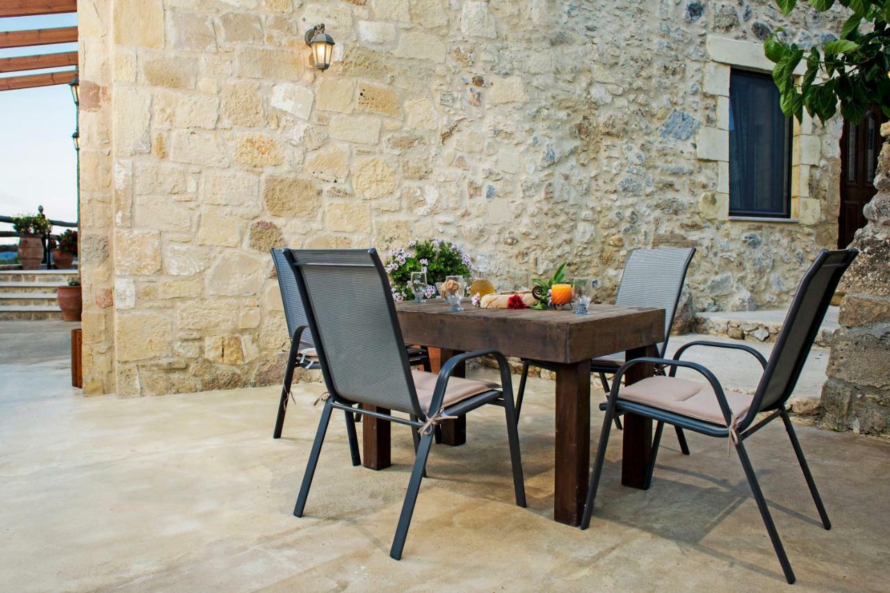 Petrakis Cretan Homes Kissamos